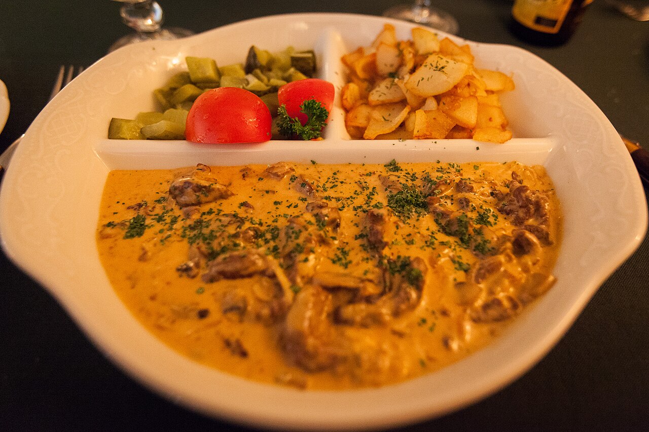Beef stroganoff