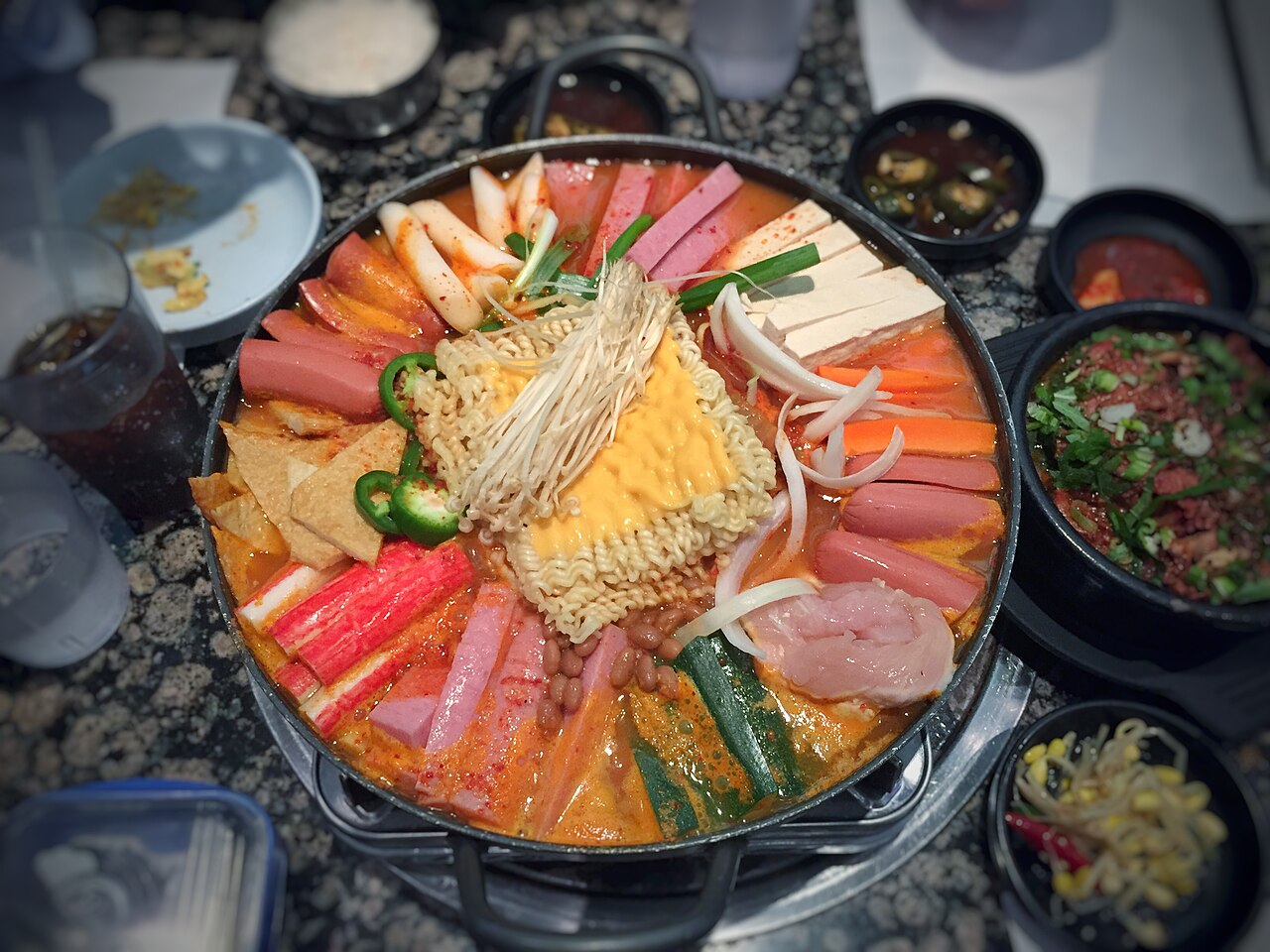 Budae jjigae